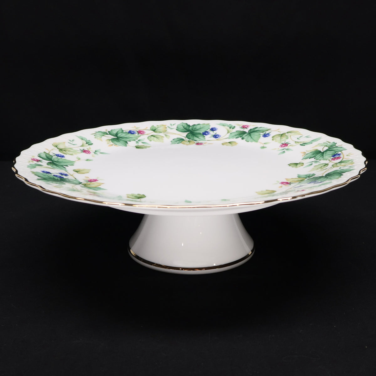 Andrea by Sadek Vineyard Pattern Cake Plate