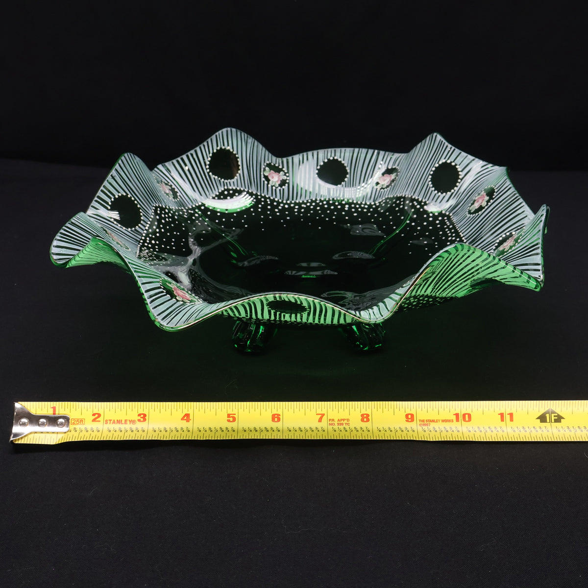 Cambridge Green Glass Bowl with Charleton Decoration