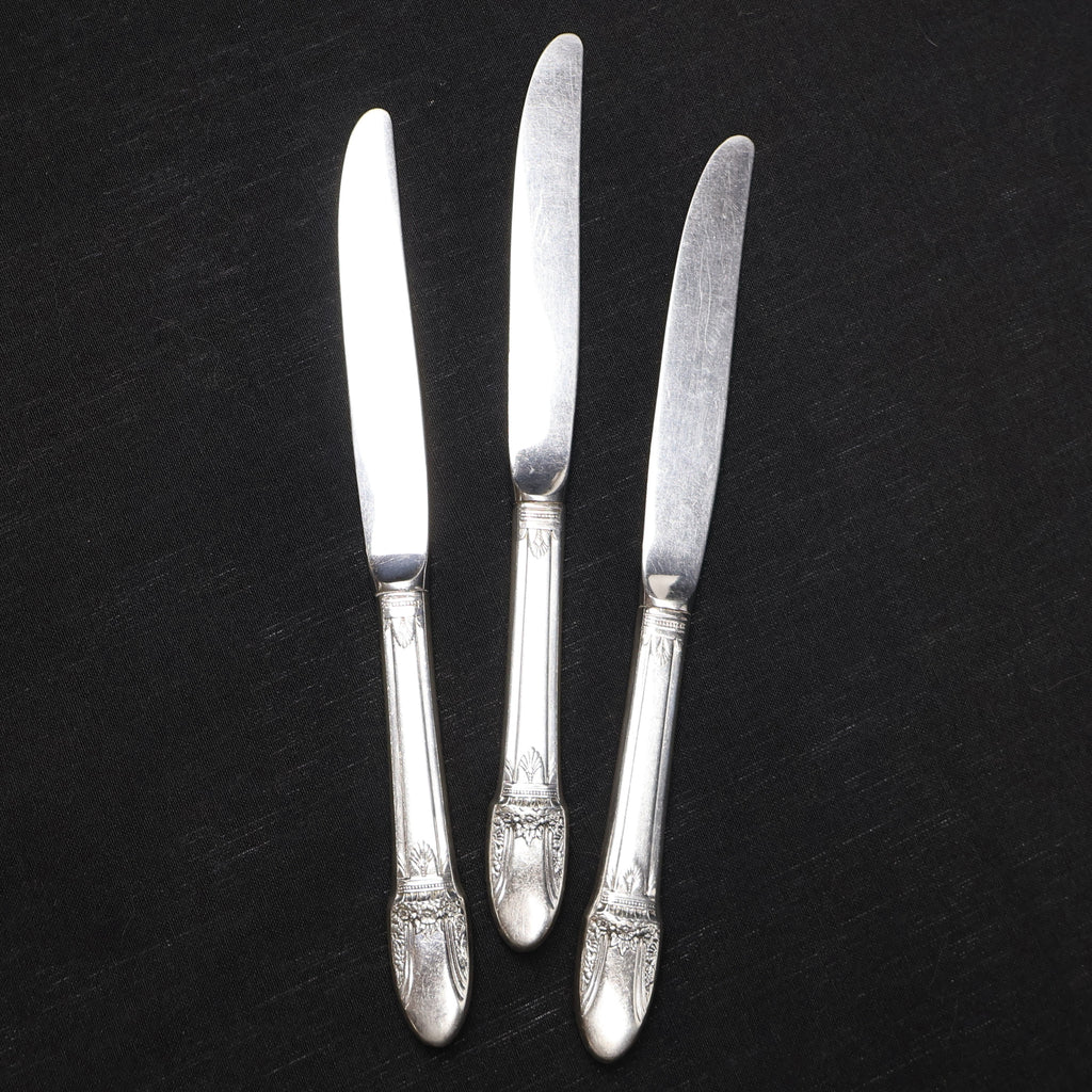 1847 Rogers Bros. Silverplate "First Love" Dinner Knife