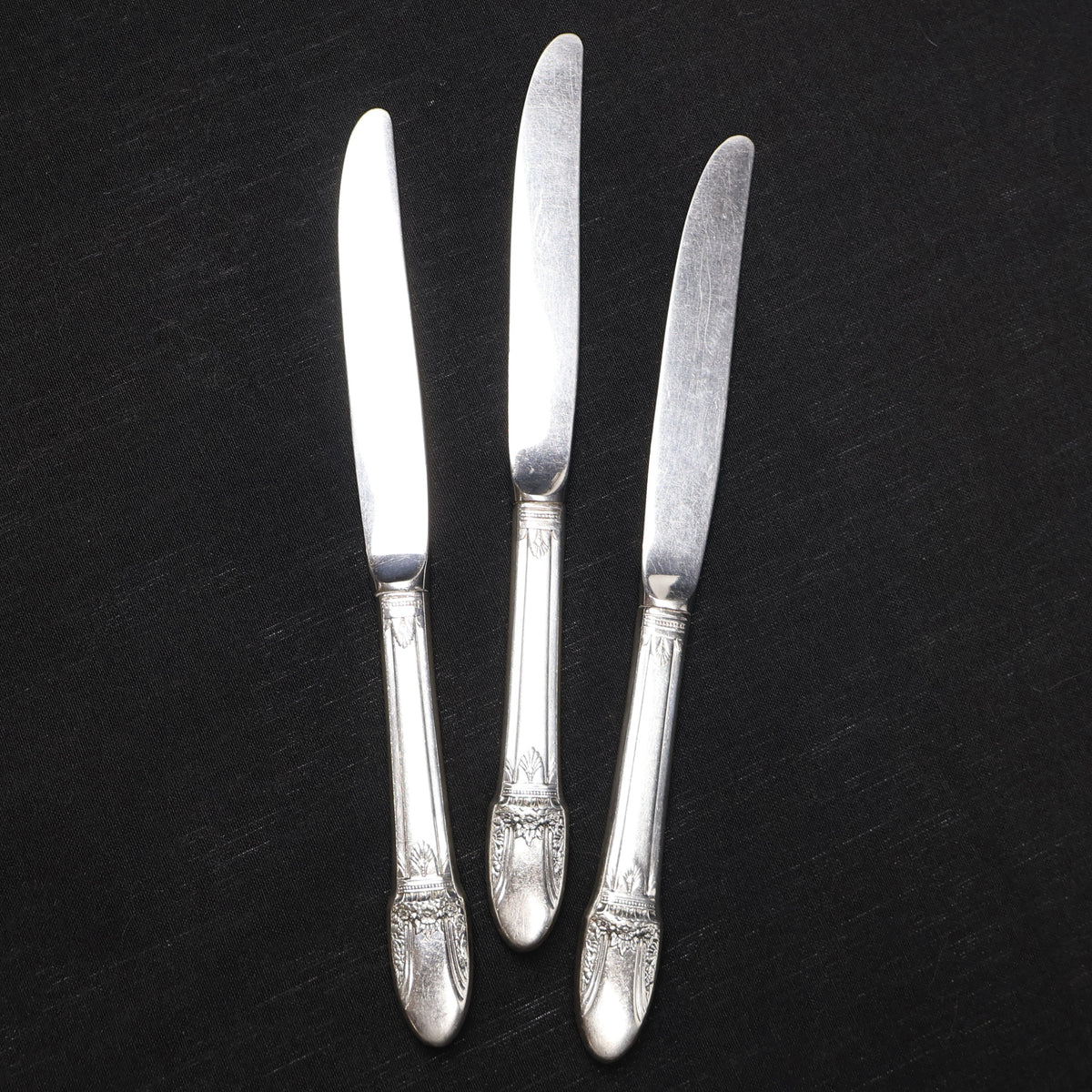 1847 Rogers Bros. Silverplate "First Love" Dinner Knife