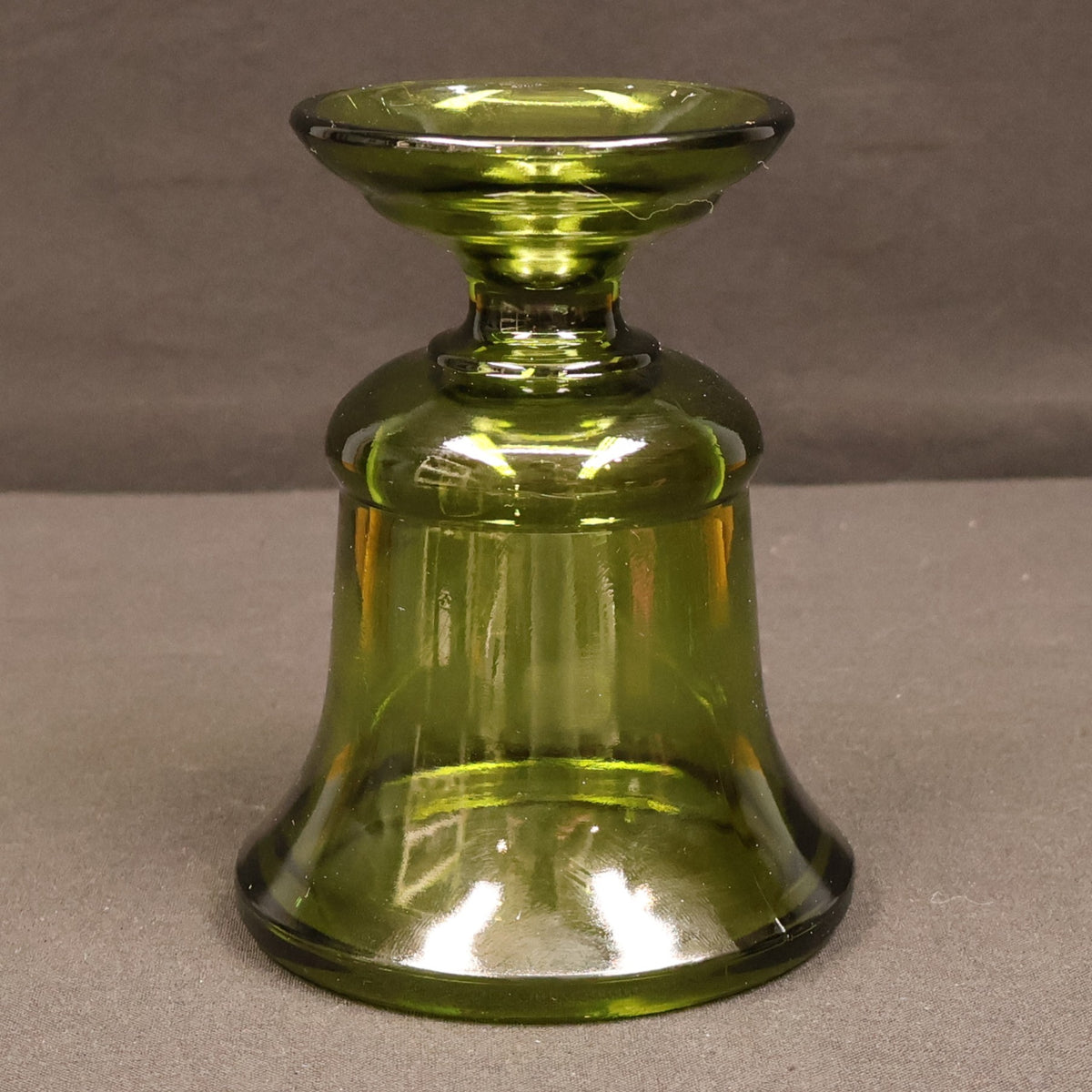 Indiana Glass Avocado Green Footed Pedestal Vase/Urn