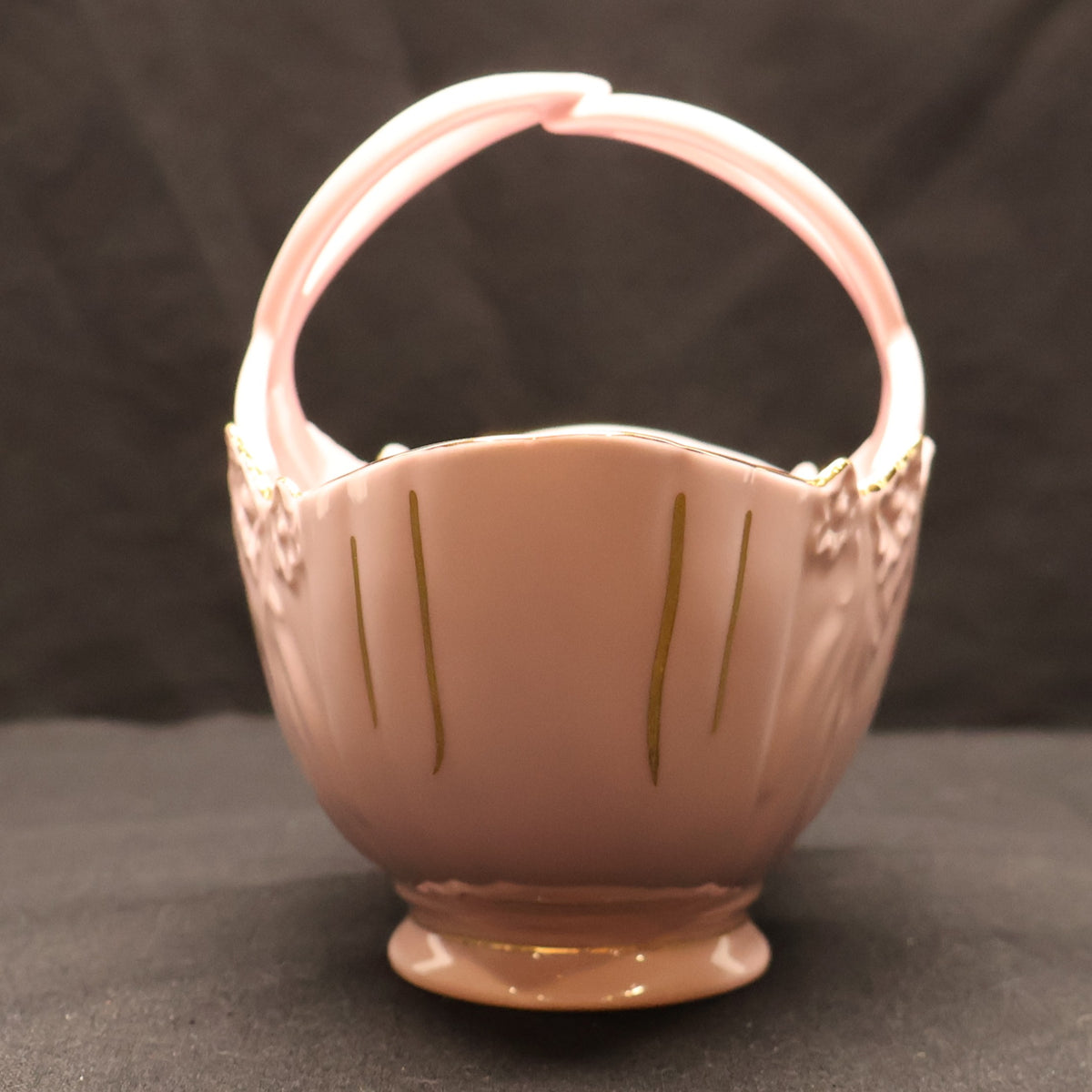 Leander 1946 China de Boheme Pink Porcelain Basket