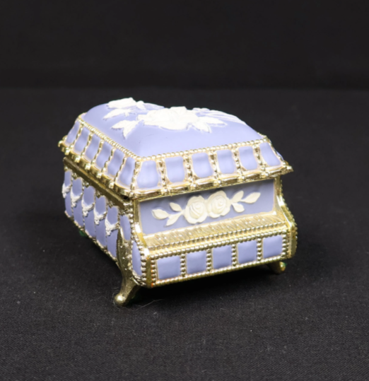 Sankyo Grand Piano Music Box Periwinkle Blue and Gold